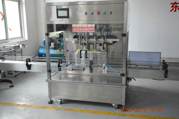 四頭食用油灌裝機